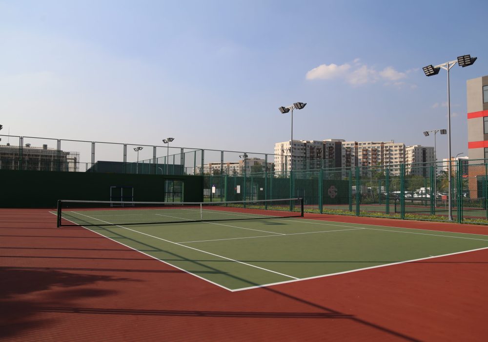 a picture of tennis court